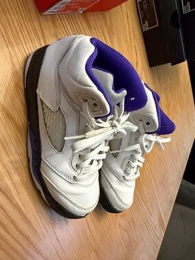 Jordan Kids White and Purple Sneakers